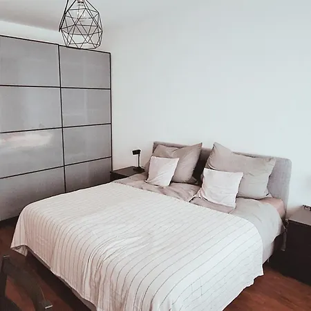 Modernes Einraumzimmer Mit Eigenem Bad, Balkonnutzung, Zentrumsnah - In 10 Minuten Mit Dem Rad Oder Dem Oepnv Zur Arena Und In Leipzigs Innenstadt Alloggio in famiglia