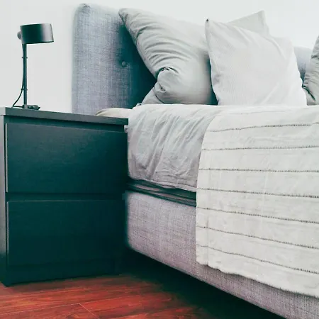 Modernes Einraumzimmer Mit Eigenem Bad, Balkonnutzung, Zentrumsnah - In 10 Minuten Mit Dem Rad Oder Dem Oepnv Zur Arena Und In Leipzigs Innenstadt Habitación en casa particular *