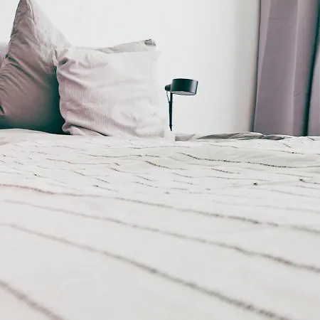 Modernes Einraumzimmer Mit Eigenem Bad, Balkonnutzung, Zentrumsnah - In 10 Minuten Mit Dem Rad Oder Dem Oepnv Zur Arena Und In Leipzigs Innenstadt Homestay Leipzig