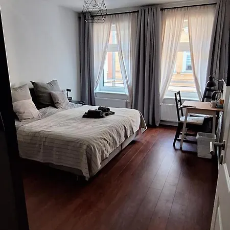 Habitación en casa particular Modernes Einraumzimmer Mit Eigenem Bad, Balkonnutzung, Zentrumsnah - In 10 Minuten Mit Dem Rad Oder Dem Oepnv Zur Arena Und In Leipzigs Innenstadt